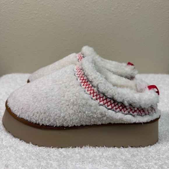 Sherpa Teddy Cream Platform Slippers Clogs EUC - Picture 5 of 11